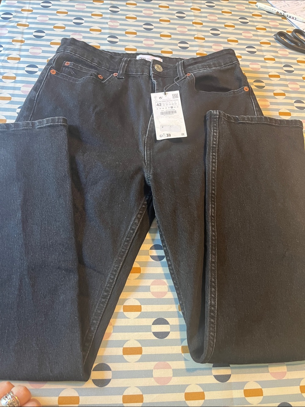 Zara Women’s Straight Black Jeans